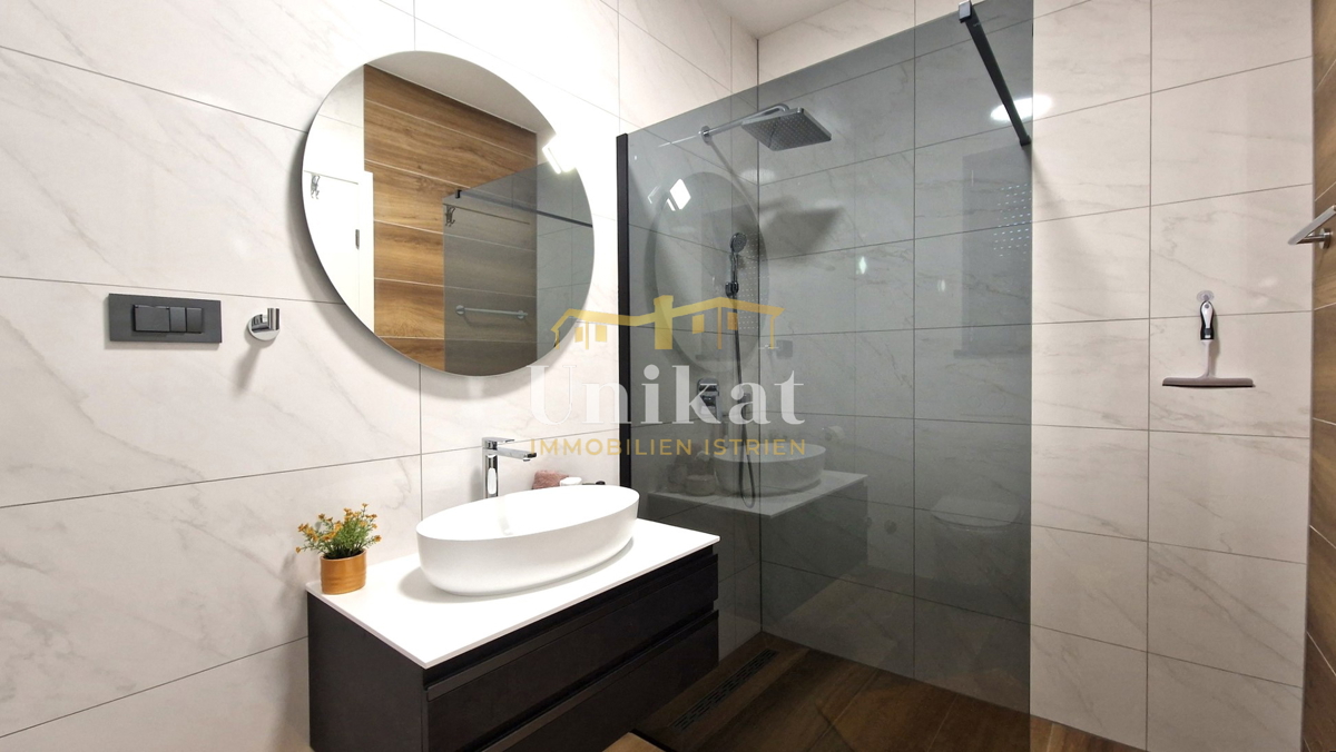 image 32